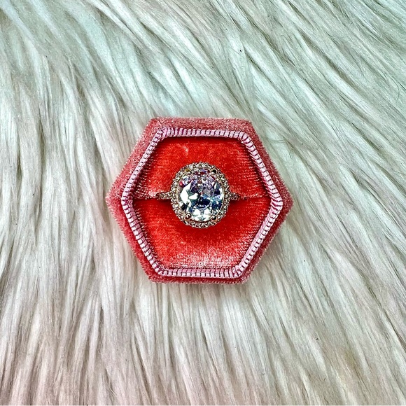 Jewelry - 💎 Oval CZ Halo Ring with Gold Tone Setting Size 7 💎